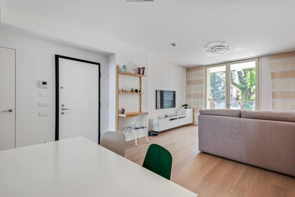 Easylife - Modern And Spacious Apt In Fiera City Life Milano Exteriör bild